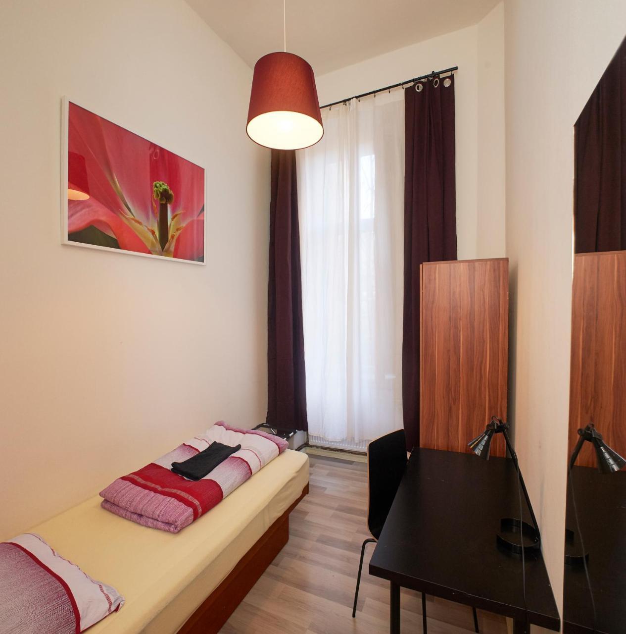 Littlefriedrichrooms @ Propellerwerk Berlim Exterior foto
